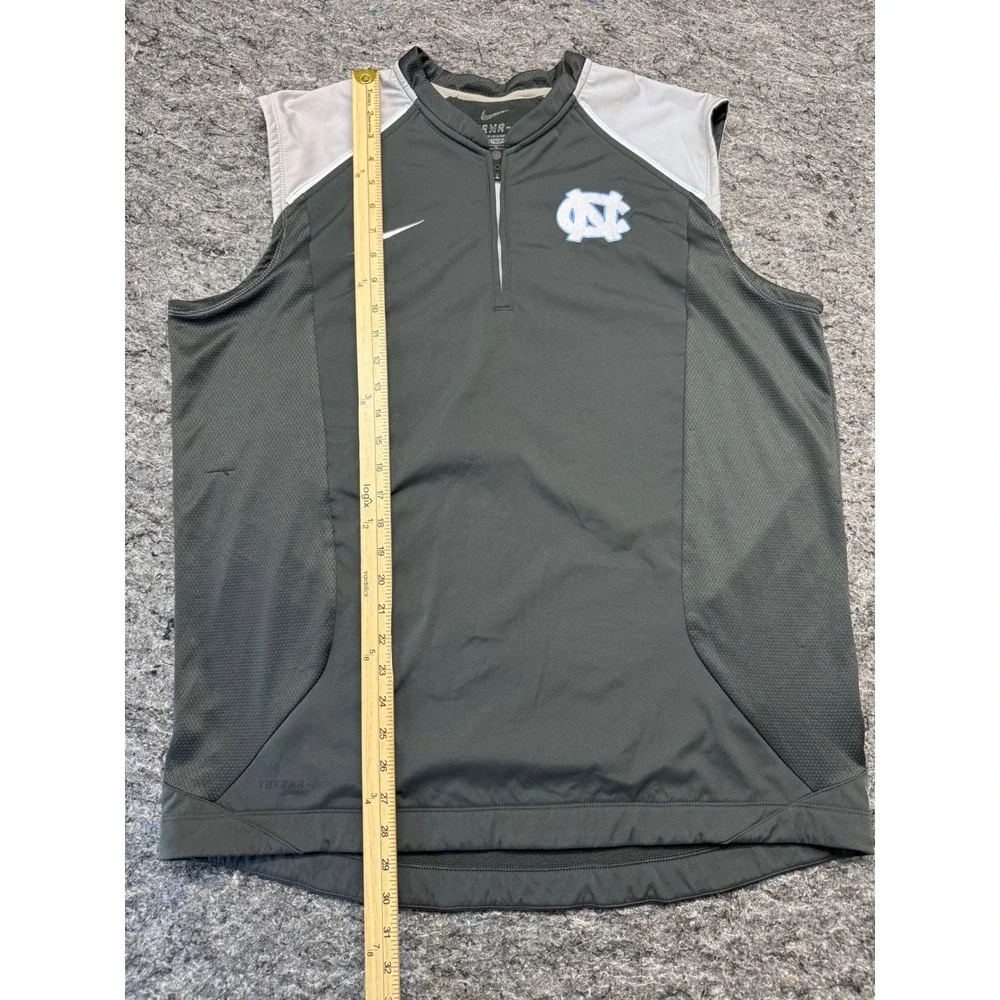 Nike UNC Tar Heels Therma-FIT Sleeveless 1/4 Zip Vest Mens L Grey 519560-060